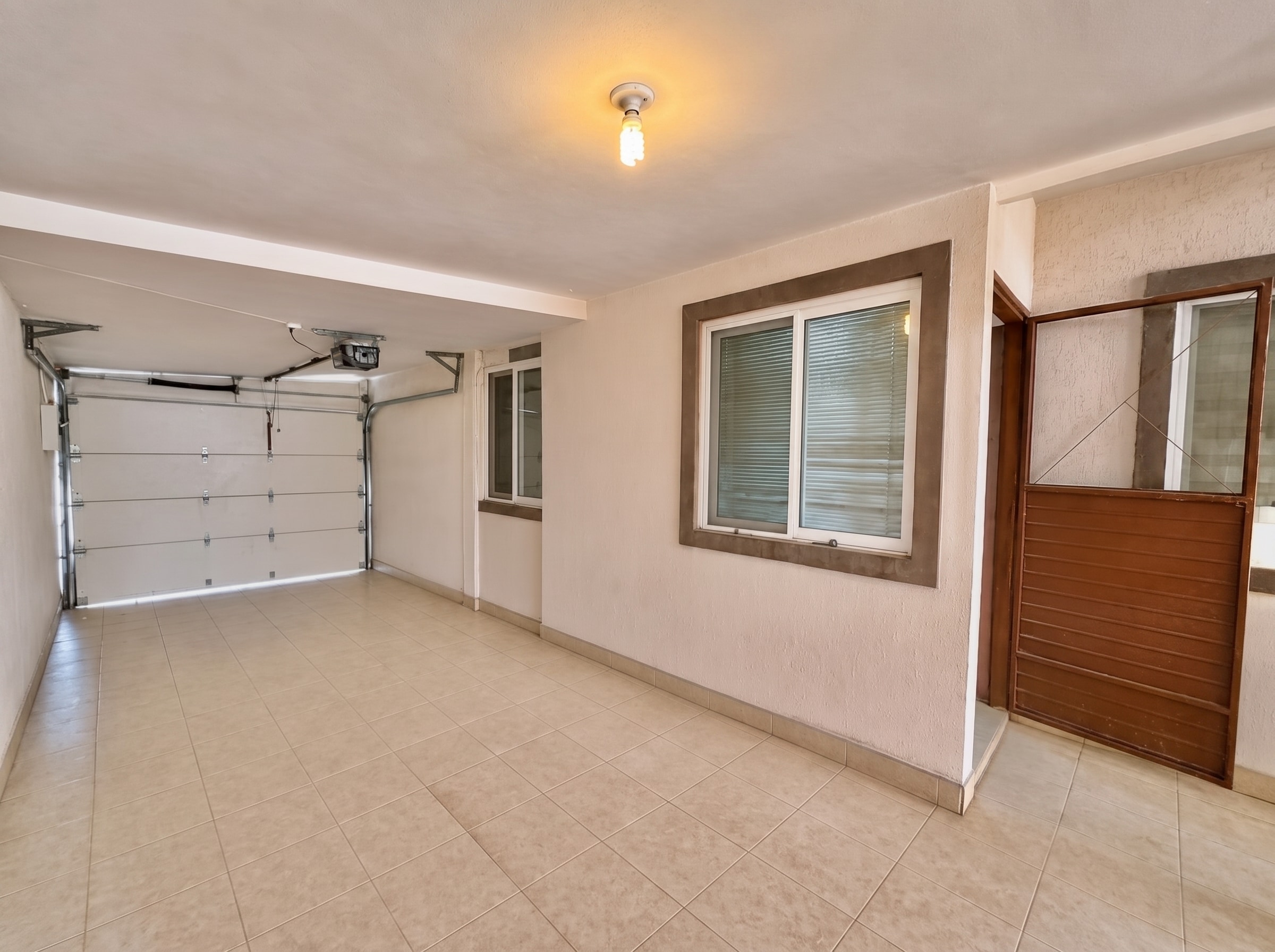 Casa en venta en Salvador Creel – Excelente ubicación a 2 min de periférico